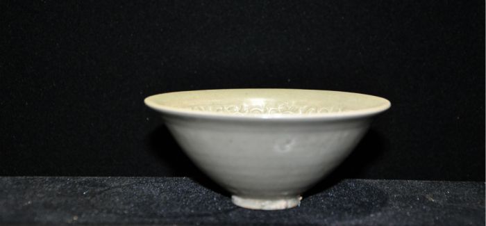 穆特鲁•巴斯卡亚：在陶瓷上书写汉字的陶艺家