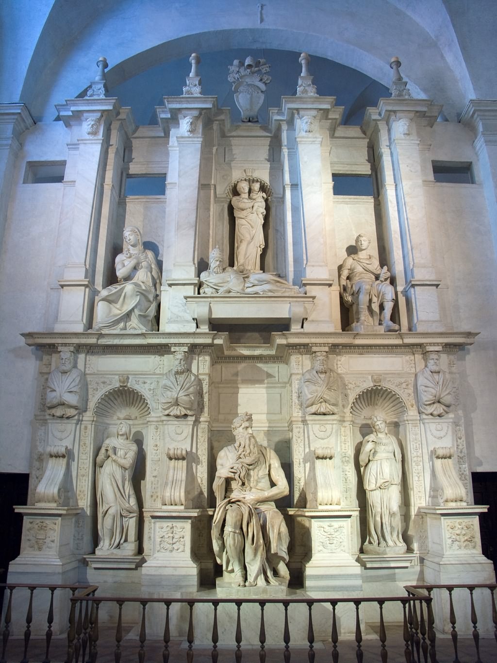 摩西像 意大利 米开朗基罗 雕塑 圣伯多禄锁链堂