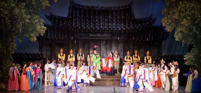 朝鲜唱剧《春香传》：民族的就是经典的