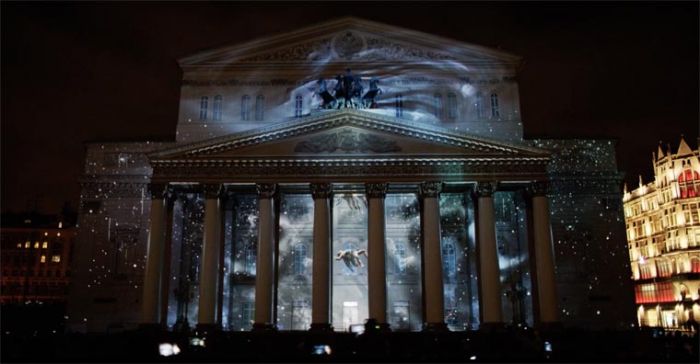 Swan-Lake-projection-mapping-3