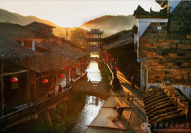 八闽古村落古民居摄影作品展在中国美术馆举行