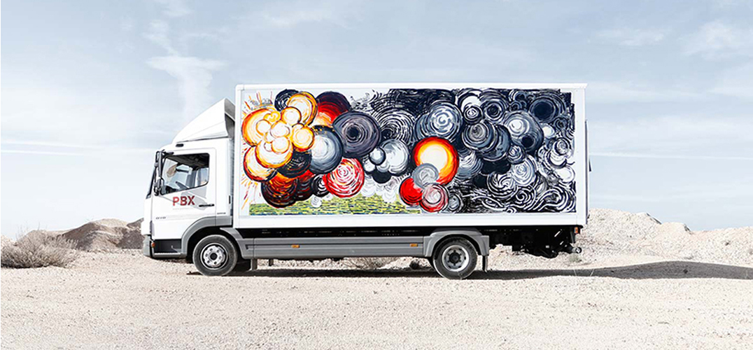 拒绝沉闷的旅途 西班牙移动的卡车艺术画廊