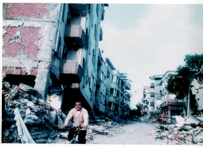 (23)-1999年 土耳其大地震,赴灾区协助救灾