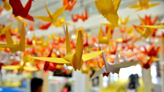 马来西亚展出3000纸鹤创马国内纪录
