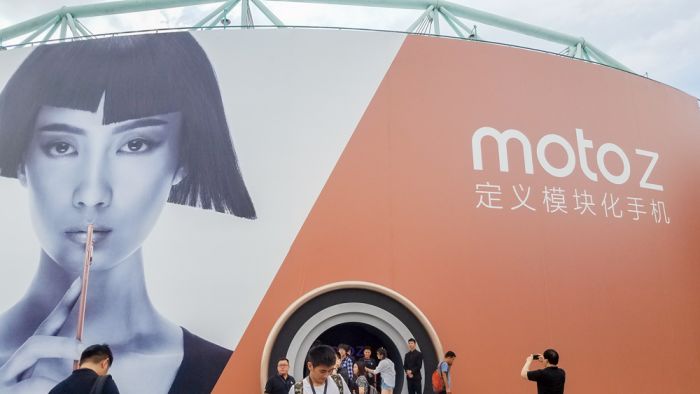 联想面向中国发布 Moto Z 定义模块化手机_时