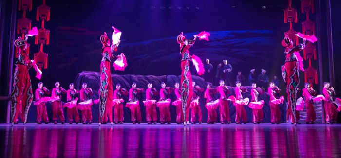东方歌舞团和郑绪岚要来上海唱经典老歌