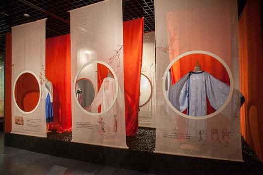 杭州中国湿地博物馆里的汉服文化展