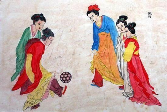 中国最早的足球——蹴鞠