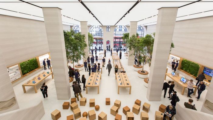 Apple Store 里比手机更值得看的“硬件”
