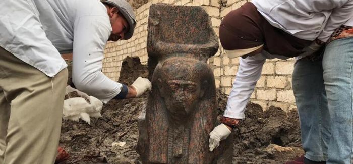 埃及发现古埃及法老拉美西斯二世罕见雕像