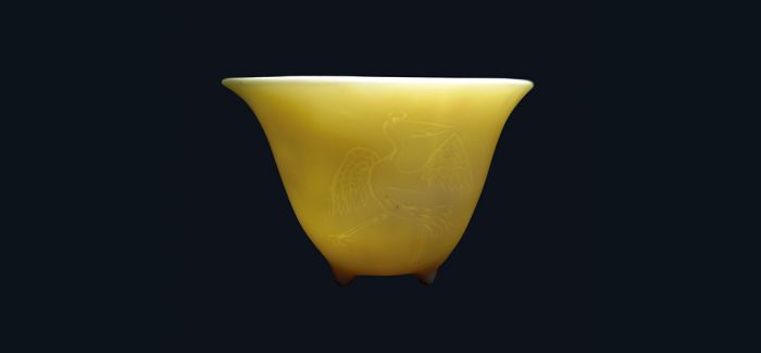 明代德化窑鹤纹杯的朴素和高雅
