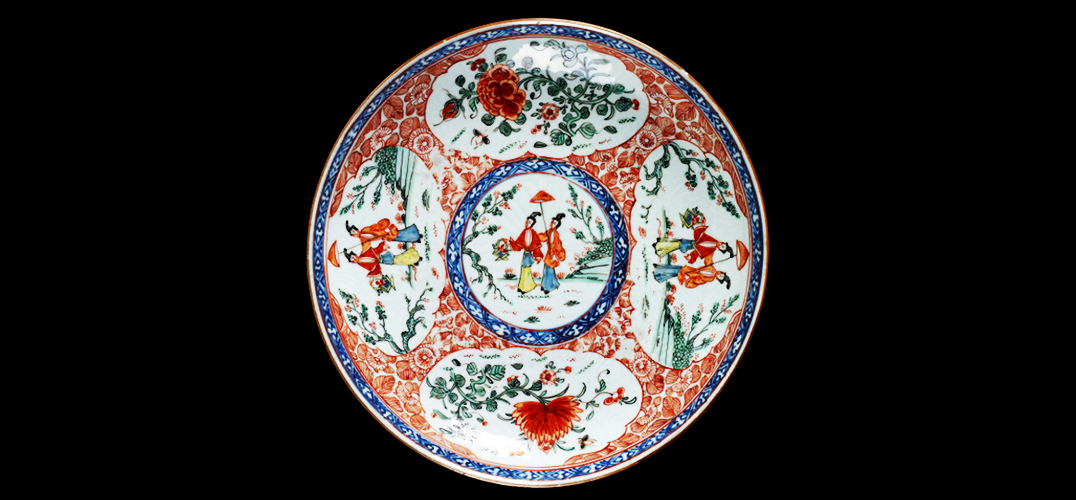 十八世纪法国对中国外销瓷的改装重饰