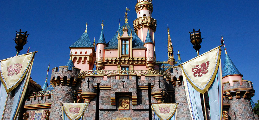 美国加州迪士尼乐园预计7月17日恢复开放