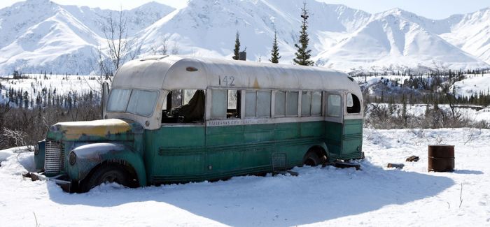 《荒野生存》的“142巴士”被搬走了