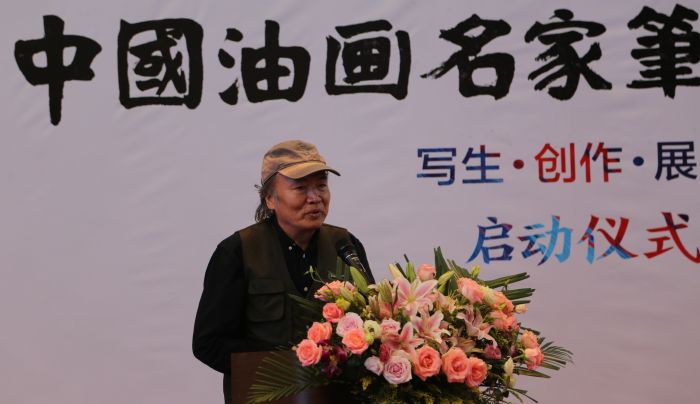 5中央美术学院教授、中国著名油画家朝戈先生讲话